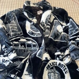 VTG DonnyBrook Regal Plush Collection  London Paris Plush Coat Oversized L